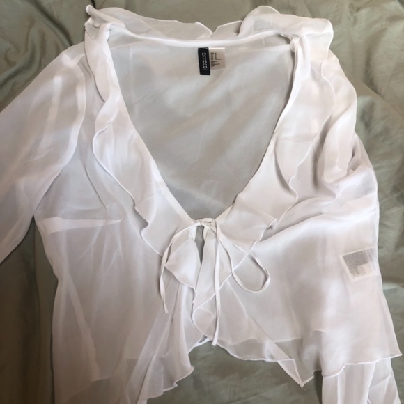 White ruffled blouse - Picture 2 of 2